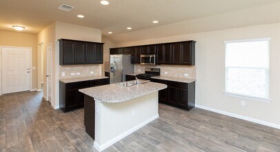 10705 Mule Train Dr in Austin, TX - Foto de edificio - Building Photo