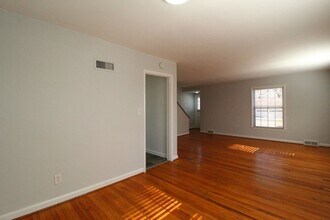 7606 Terrace St in Kansas City, MO - Building Photo - Building Photo