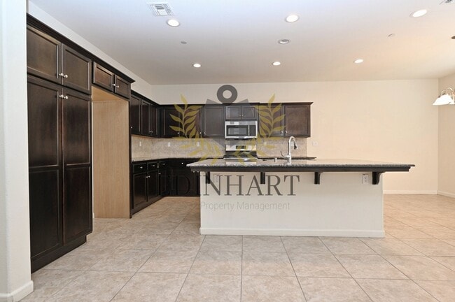 3367 Descanso Ave in Clovis, CA - Building Photo - Building Photo