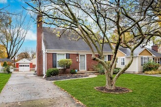 2435 Mcleay Dr in Indianapolis, IN - Building Photo - Building Photo