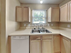 5008 Lonita St in Greensboro, NC - Building Photo - Building Photo