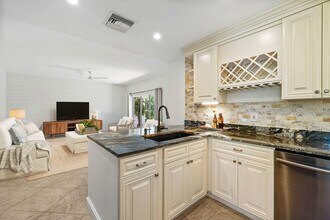 2703 Fairway Dr N in Jupiter, FL - Building Photo - Building Photo