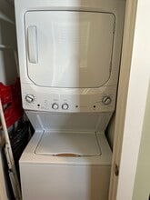 179 Putnam St, Unit 2 in Boston, MA - Foto de edificio - Building Photo