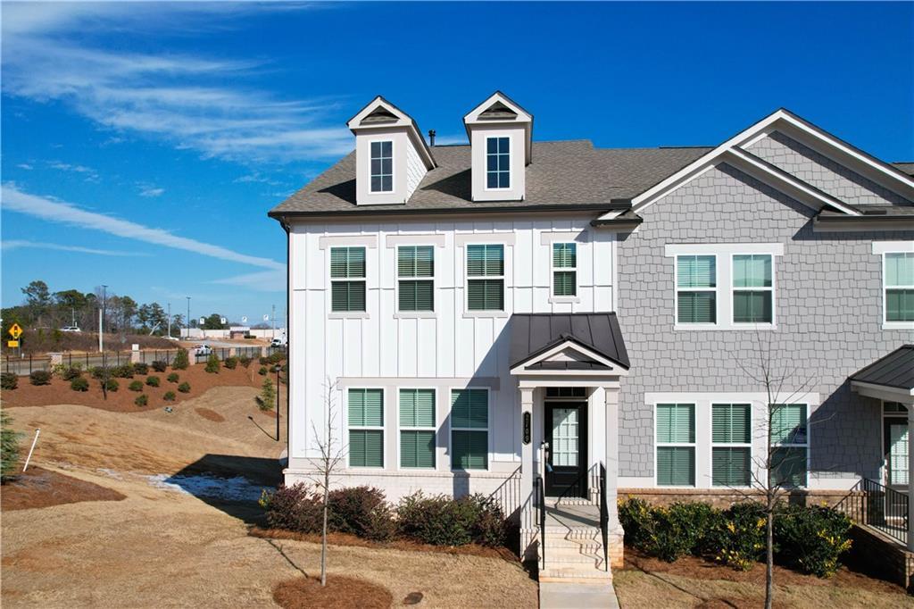 2709 Richmond Row Dr in Suwanee, GA - Foto de edificio