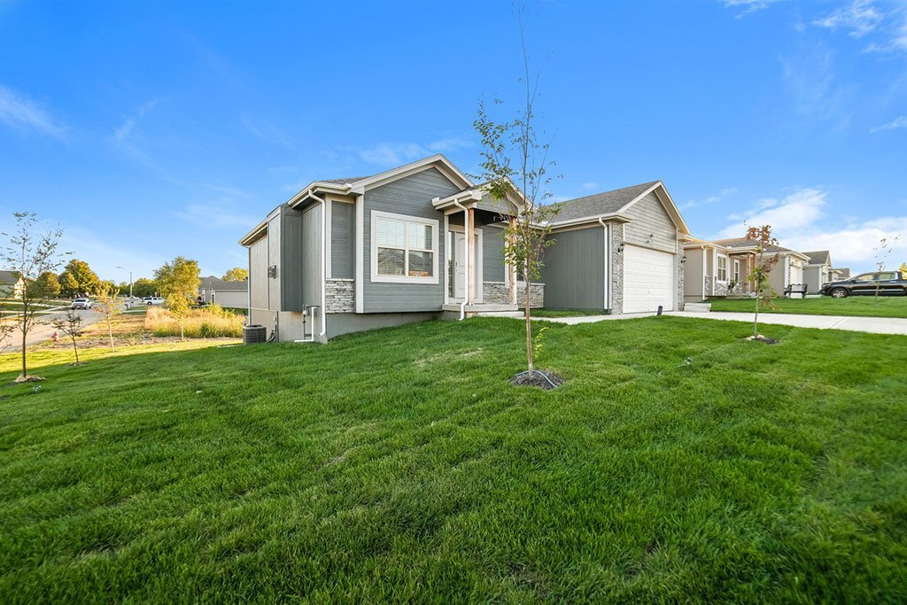 Eagle Ridge Luxury Rental Homes in Grain Valley, MO - Foto de edificio