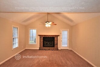 450 Leigh Kay Dr in Lawrenceville, GA - Foto de edificio - Building Photo