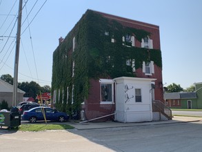 105 N Depot St in Somonauk, IL - Building Photo - Building Photo