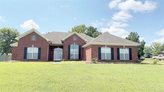 7048 Chip Curve in Montgomery, AL - Building Photo