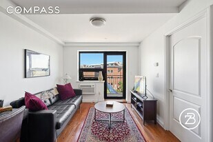 456 W 167th St, Unit 6H in New York, NY - Building Photo