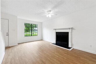 476 Brookfield Way in Jonesboro, GA - Building Photo - Building Photo