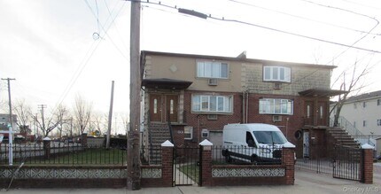 236-14 Bentley Rd in Queens, NY - Building Photo - Building Photo