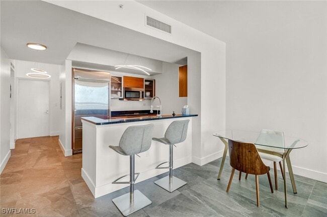 property at 3000 Oasis Grand Blvd