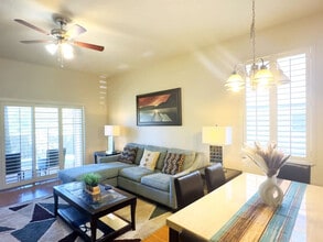 3306 Calabria Ave in Davenport, FL - Building Photo - Building Photo