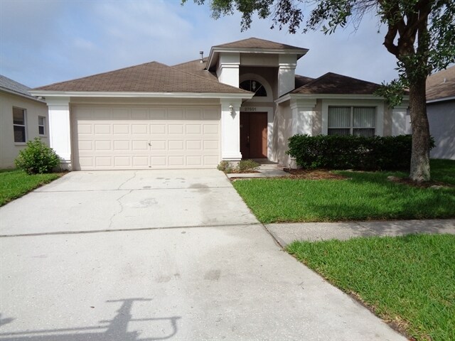 property at 27501 Sky Lake Cir