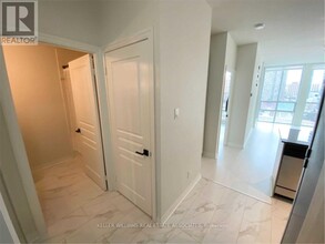 3515-3515 Kariya Dr in Mississauga, ON - Building Photo - Building Photo