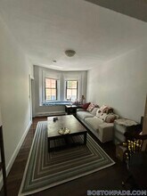 114 Willow St in Cambridge, MA - Building Photo - Building Photo