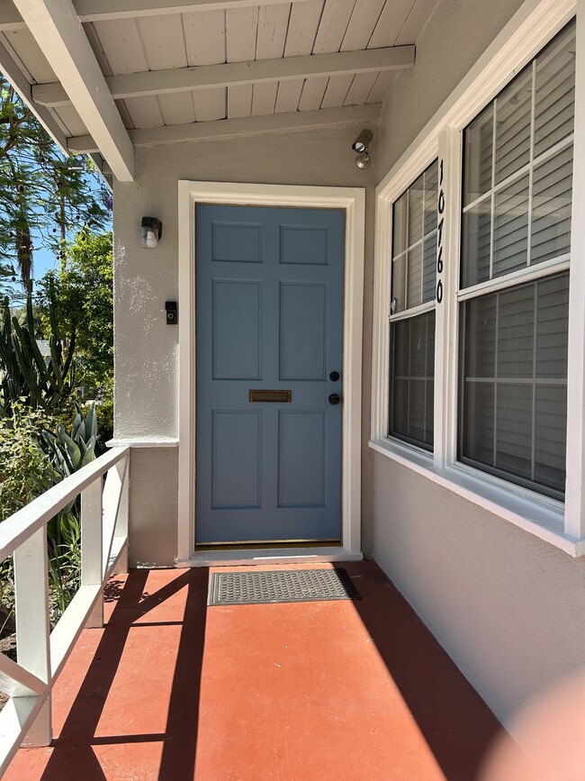 10760 Russett Ave in Los Angeles, CA - Building Photo - Building Photo