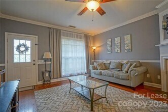 2125 McKenzie Creek Dr in Charlotte, NC - Building Photo - Building Photo