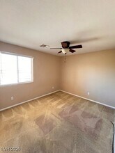 8269 W Wildwood Glen Dr in Las Vegas, NV - Building Photo - Building Photo