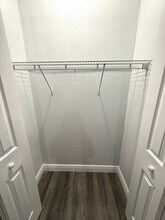 910 25th St E-Unit -Unit B in Bradenton, FL - Building Photo - Building Photo