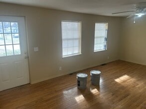 317 W Ash St in Stilwell, OK - Building Photo - Building Photo