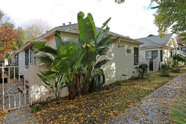 1209 U St in Sacramento, CA - Foto de edificio - Building Photo