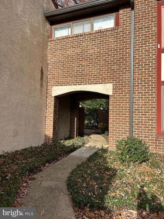 2-7 Aspen Way in Doylestown, PA - Building Photo