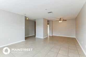 5695 Oak Hill Manor Dr in Orlando, FL - Building Photo - Building Photo