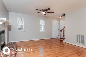 6 Sweetbay Ct in Durham, NC - Building Photo - Building Photo