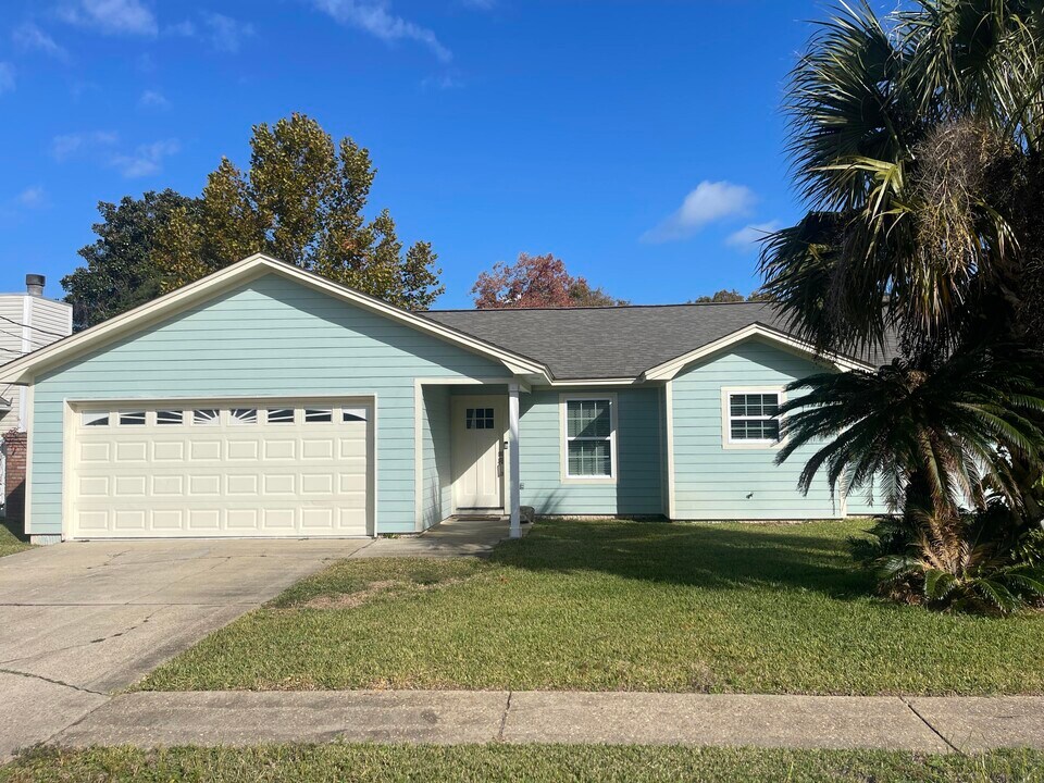 419 Primrose Cir in Destin, FL - Building Photo