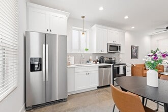 106A Ash Ln in Lafayette, LA - Building Photo - Building Photo