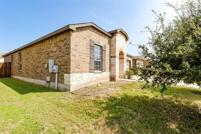 216 Golden Butterfly Dr in Leander, TX - Building Photo - Building Photo