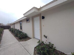 1508 Coyote Hls, Unit 1 in Edinburg, TX - Building Photo - Building Photo