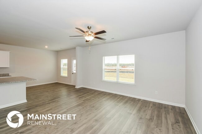 2327 Curbow Dr in Murfreesboro, TN - Foto de edificio - Building Photo