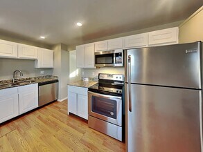 6470 S Birch Cir in Centennial, CO - Building Photo - Building Photo