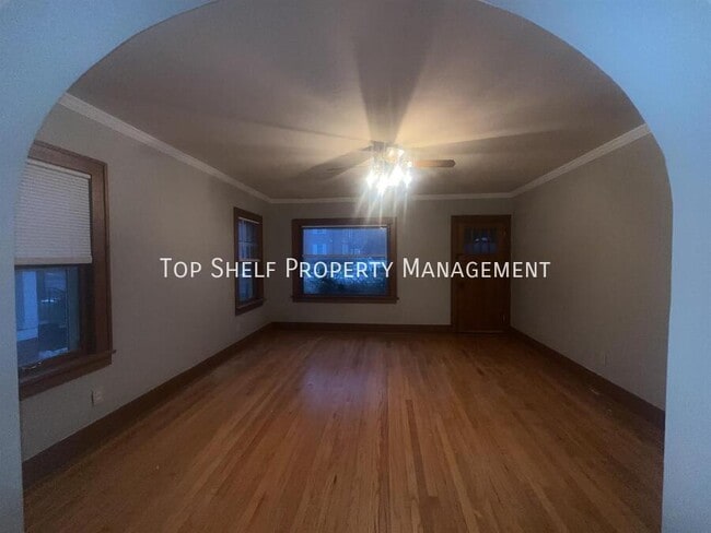 1063 42nd St in Des Moines, IA - Building Photo - Building Photo