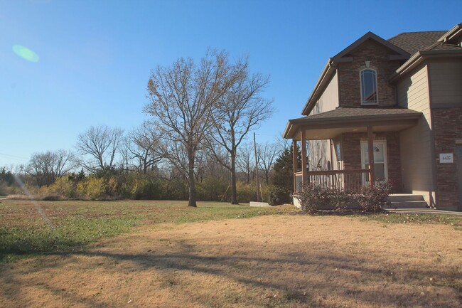 4437 SE Adams St in Topeka, KS - Foto de edificio - Building Photo