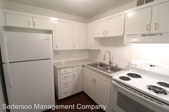 5811 Maple St-Unit -#3 in Mission, KS - Building Photo - Building Photo