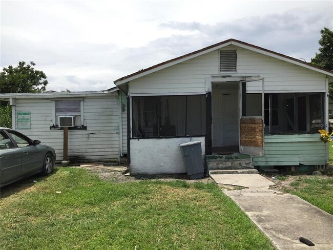 property at 12305 Lakeshore Dr