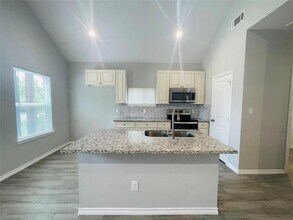 16618 Meadowcroft St in Montgomery, TX - Building Photo - Building Photo