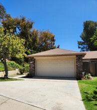 6802 Chapman Pl in Moorpark, CA - Building Photo - Building Photo