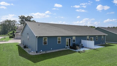 River View Ave in Stevens Point, WI - Foto de edificio - Building Photo