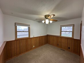 9418 Meredith Ave in Omaha, NE - Building Photo - Building Photo