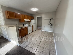 1909 Cherokee Rd in Johnson City, TN - Foto de edificio - Building Photo