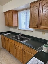 Country Apartments in Farmington, MI - Foto de edificio - Building Photo