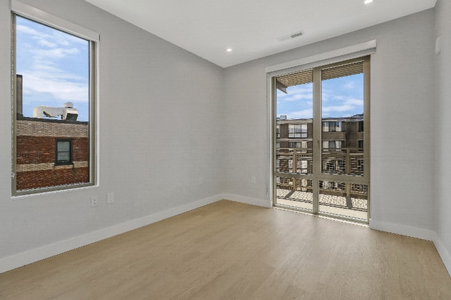 1224 M St NW in Washington, DC - Foto de edificio - Building Photo