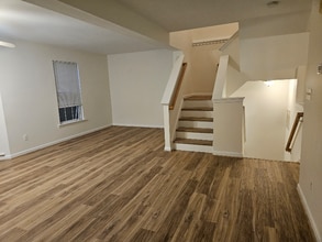 10331 Gent Ct in Manassas, VA - Building Photo - Building Photo