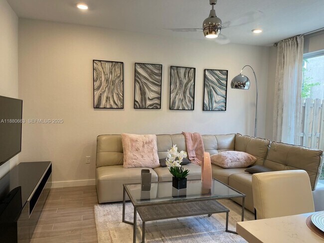 property at 2423 SE 11th St