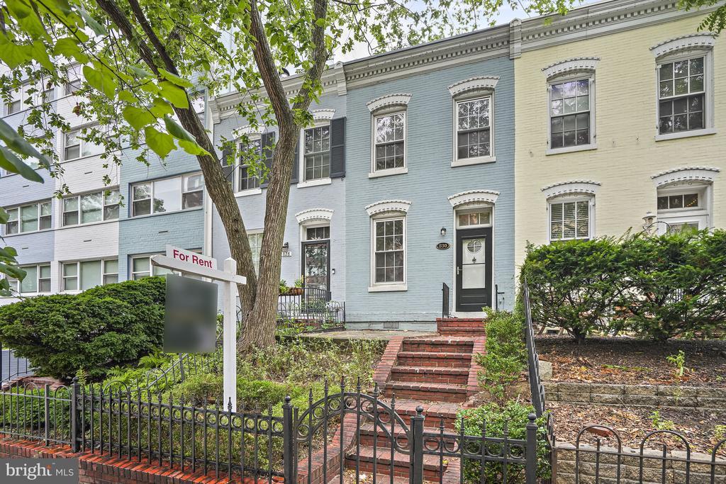 830 New Hampshire Ave NW in Washington, DC - Building Photo