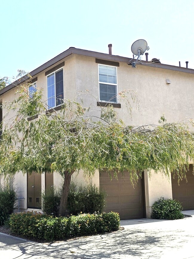 property at 3319 N Ventura Rd
